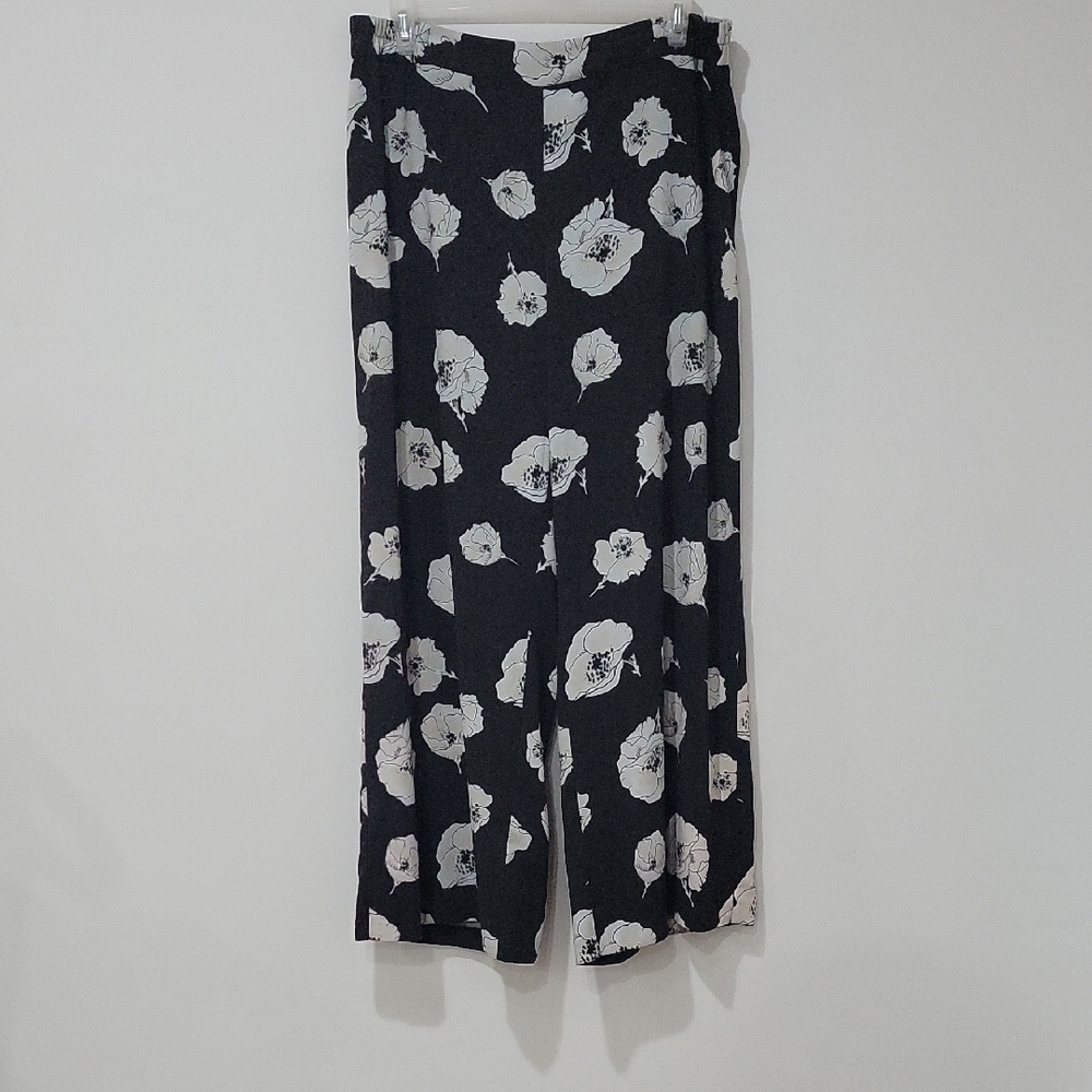 Floral Black and White Women's Skirt